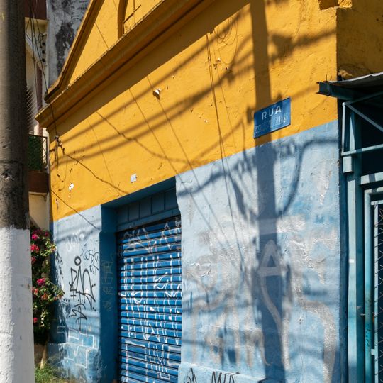 Imóvel à Rua Conceição Veloso, nº 22