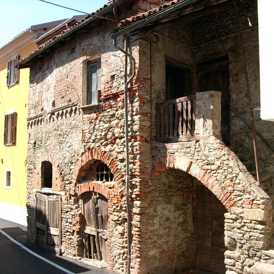 Salita al Castello 7