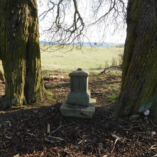 Kříž při cestě ze Skoků k Rohrerově mlýnu