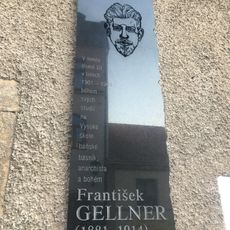 Pamětní deska Františka Gellnera u Václavského náměstí v Příbrami