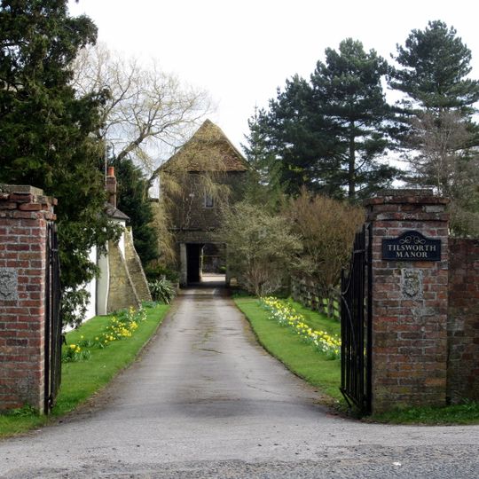 Gatehouse To Manor Farm