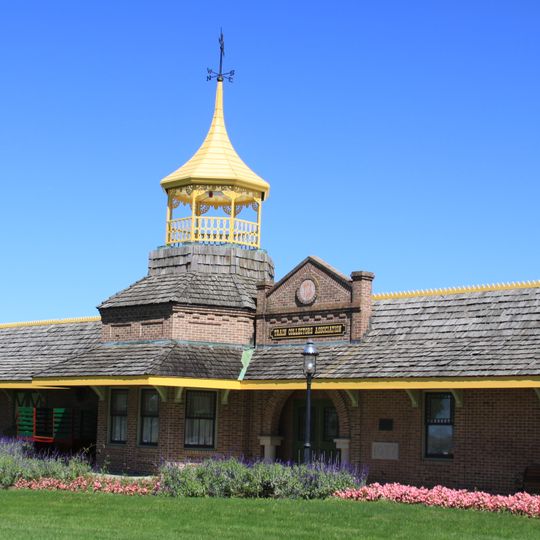 Toy Train Reference Library