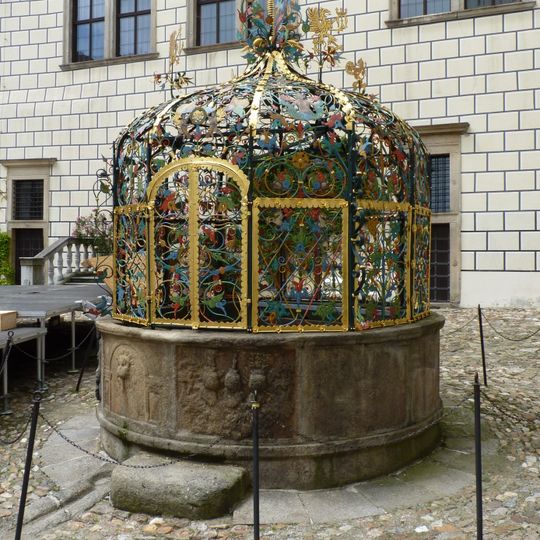 Castle of Jindřichův Hradec - Fountain
