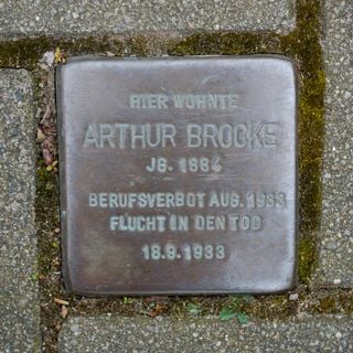 Stolperstein em memória de Arthur Brocke