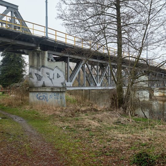 Most železniční vlečky přes Ohři do chemičky v Sokolově