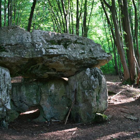 Dolmen des Trois Pierres