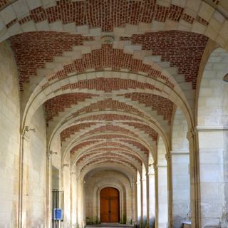 Cloître de l'abbaye Saint-Martin de Laon
