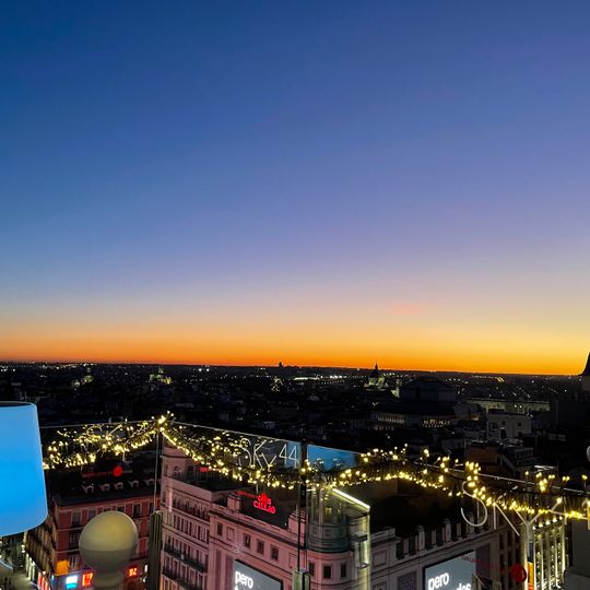 Sky 44 Rooftop Terraza & Bar Madrid