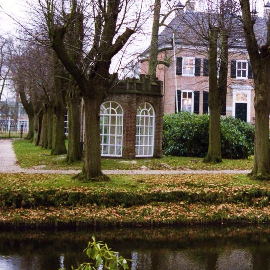 Strijdhoef: tuinkoepel