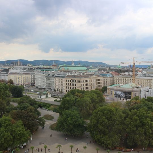 Karlsplatz