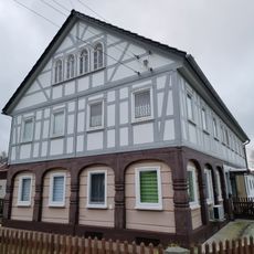 Wohnhaus (Umgebinde) Friedhofsweg 1