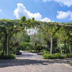 Colonial Garden
