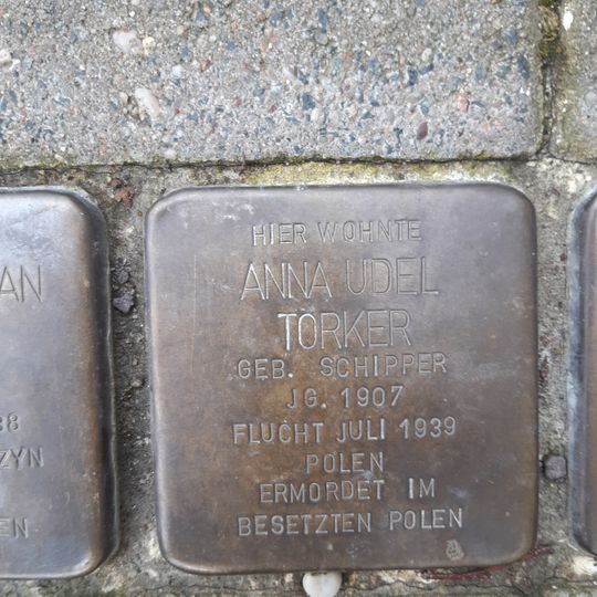 Stolperstein en memoria de Anna Udel Torker