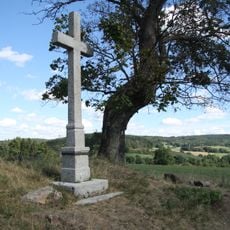 Kříž východně od Strážovic