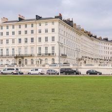 20-38 Adelaide Crescent