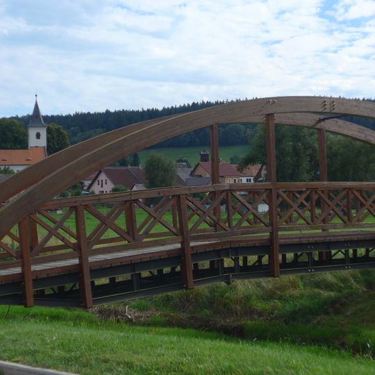Lávka přes Farský potok v Záblatí před ústím do Blanice