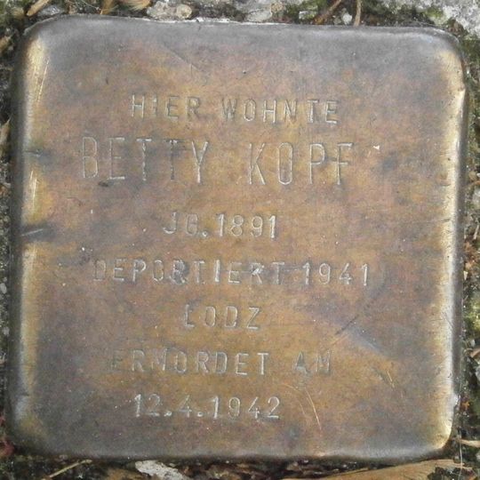 Stolperstein en memoria de Betty Kopf