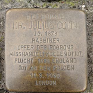 Stolperstein em memória de Dr. Julius Cohn