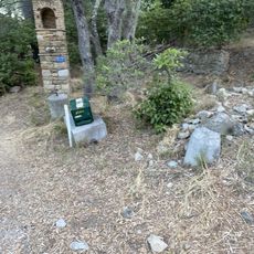 Statue