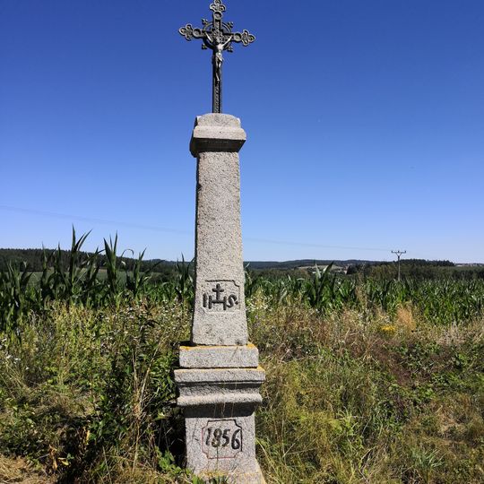 Kříž východně od Hornosína