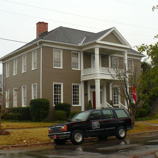 Curtis House