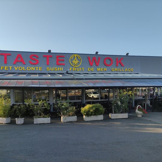 Taste & Wok