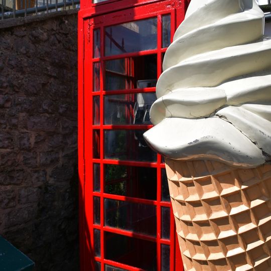 K6 Telephone Kiosk Outside Number 4 The Square, Broad Street