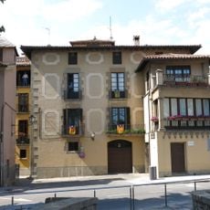Building in plaça Elisabet i rambla dels Montcada
