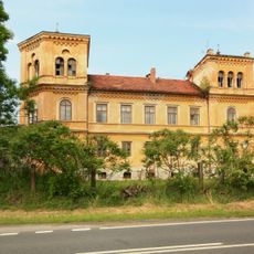 Nový Čestín Castle