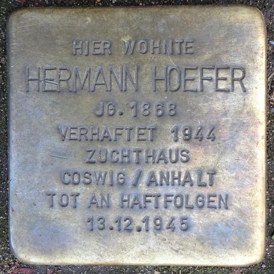 Stolperstein dedicated to Hermann Hoefer