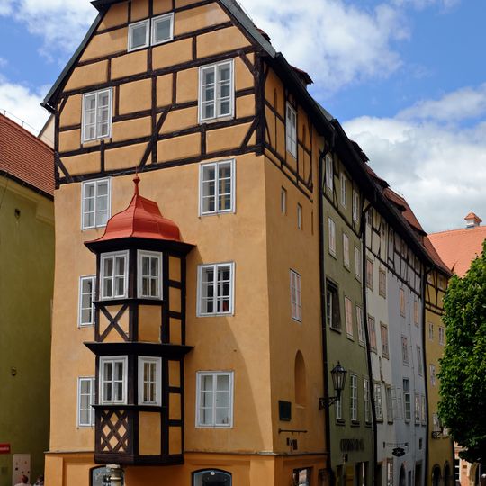 Náměstí Krále Jiřího z Poděbrad 48