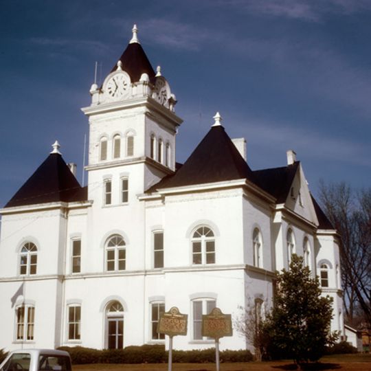 Twiggs County Courthouse