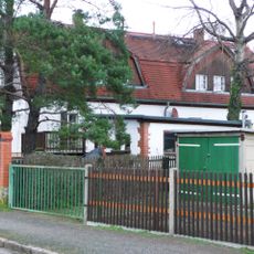 Wohnhaus mit Einfriedung Sörnewitzer Straße 7