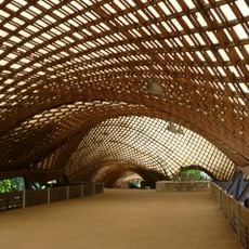 Multihalle
