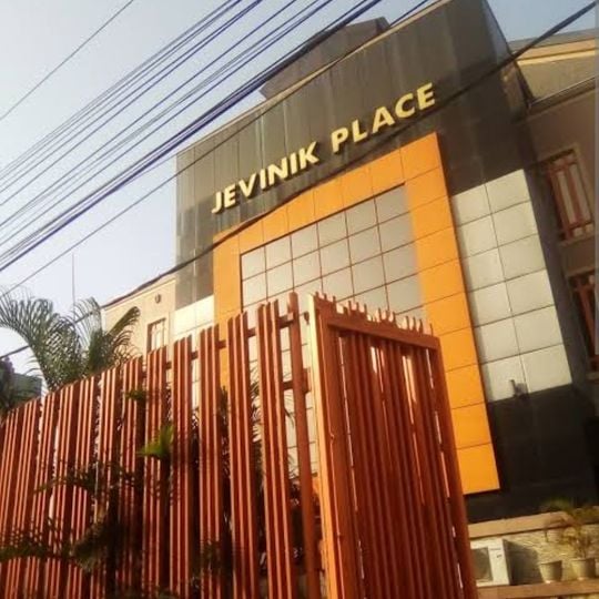 Jevinik Place