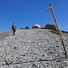 جاده تهران شمال و آثار داخل حریم