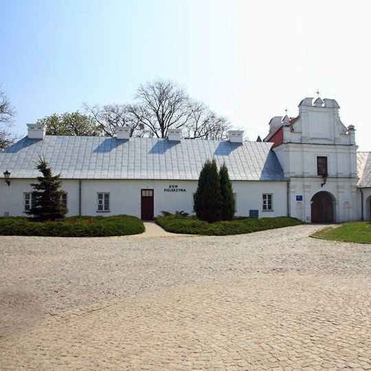 Budynek gospodarczy – budynek mieszkalny dla służby klasztornej