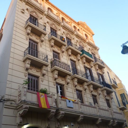 Edificio López Moreno, 14