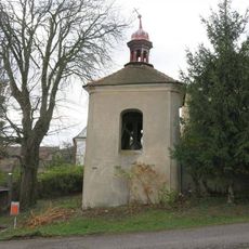 Zvonice u kostela v osadě Lipá