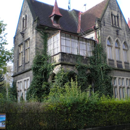 Vila Divadelní náměstí 4