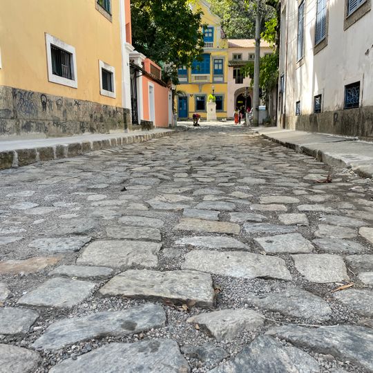 Piso de Pé de Moleque no Largo do Boticário