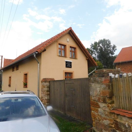 Pamětní deska Jaroslava Stehlíka v Hořešovicích