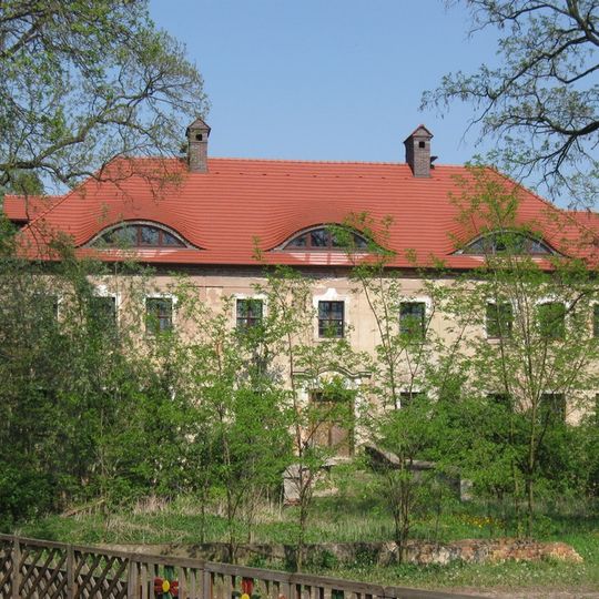 Palace in Czciradz