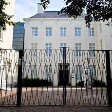 Bisschoppelijk Paleis