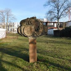 Socha Cyklisté na Libeňském ostrově v Praze