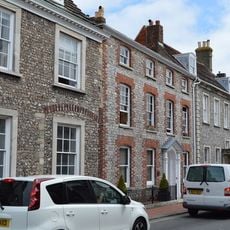 Tyne House And Railings To South