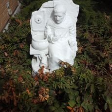 Statue