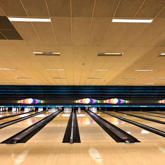 Planet Bowling