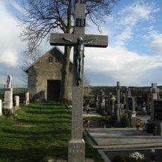 Hřbitovní kříž na hřbitově v Panské Lhotě