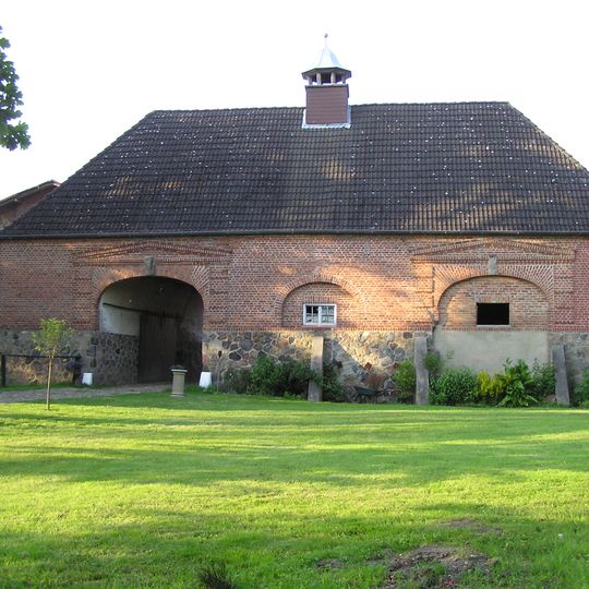 Hofanlage „Torhaus Warnau“